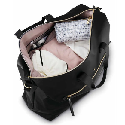 Spacious main compartment