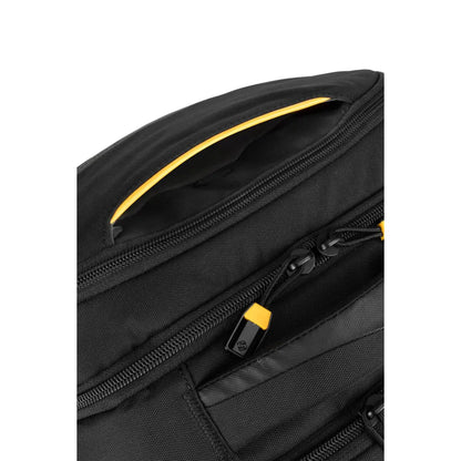 Contrasting trim colour gives this bag added appeal