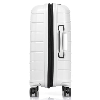 Expandable 2 cm provides extra capacity