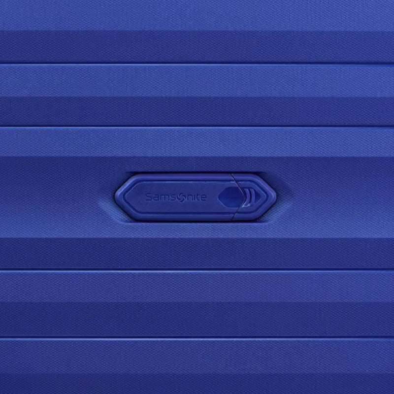 Samsonite OctoLite Neo 81 cm Expandable Spinner Suitcase - Electric Blue