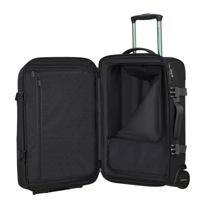 50/50 split packing with zippered divider pads