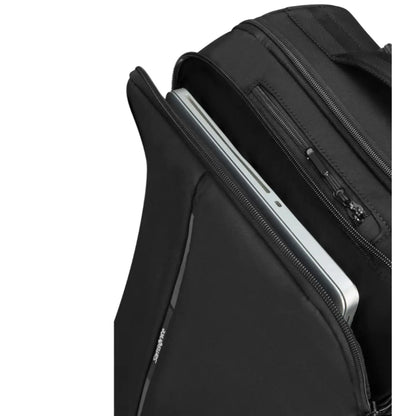 15.6" laptop compartment