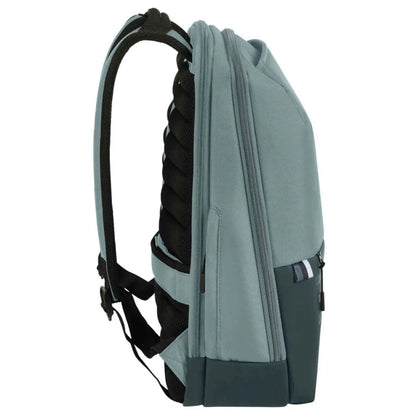 Hidden rear pocket behind smart sleeve