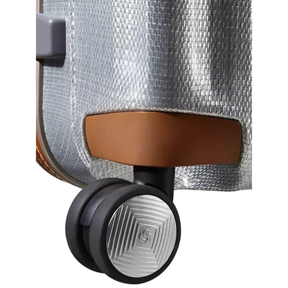 360° multidirectional spinner wheels for easy maneuverability