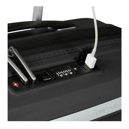 USB port (power bank not included)