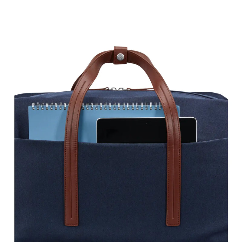 Easy access side pocket