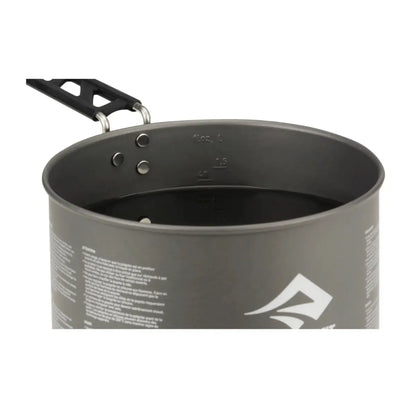 Large internal radius between base and sidewall makes the pot easy to clean