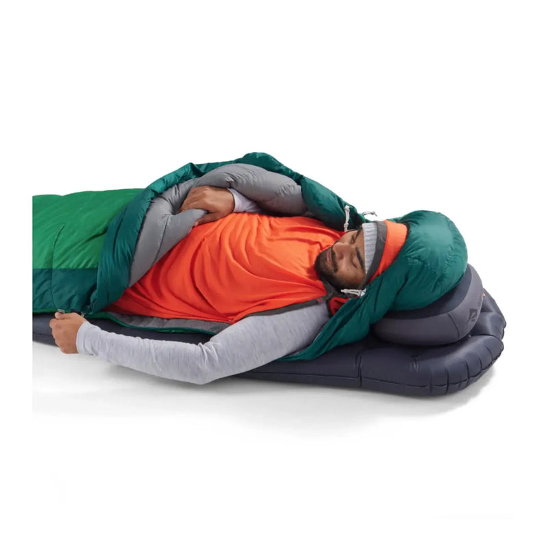 Free-Flow Zip System offers excellent temperature regulation and multiple sleeping bag configurations