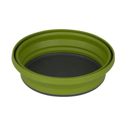 Calibrated ridges act as a measuring cup