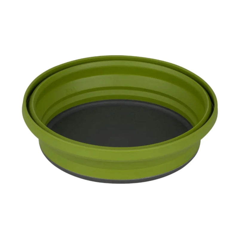 Calibrated ridges act as a measuring cup