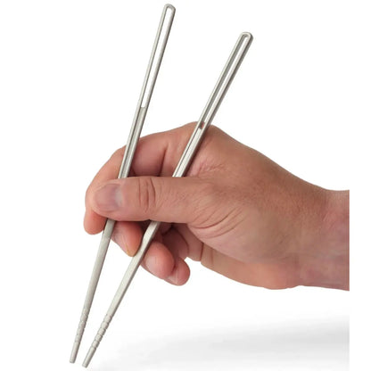 Perfectly balanced cast construction for precision handling