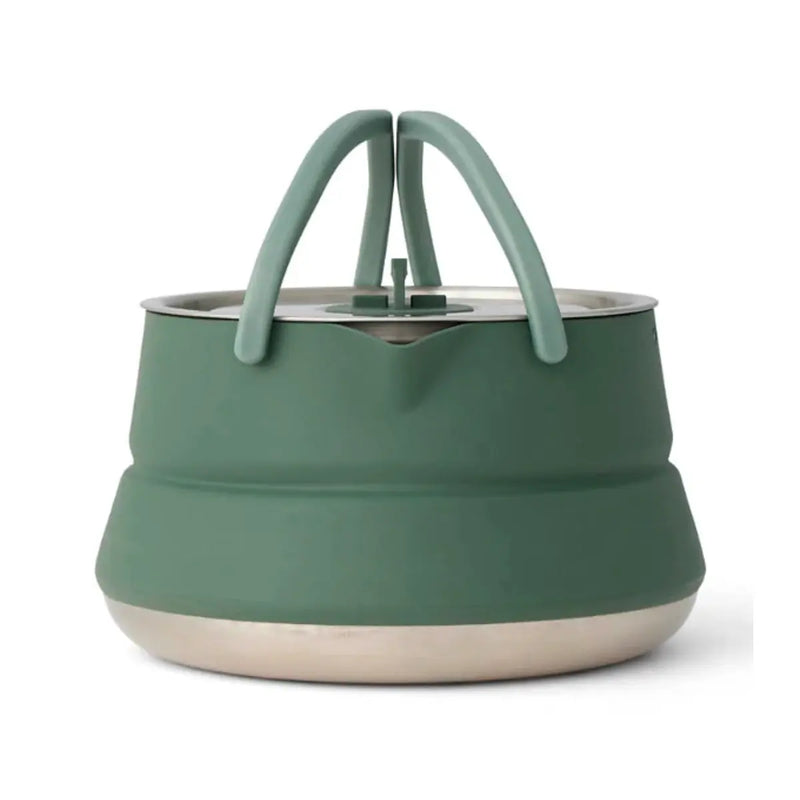 Stainless steel base for and lid for durability and efficient heat distribution