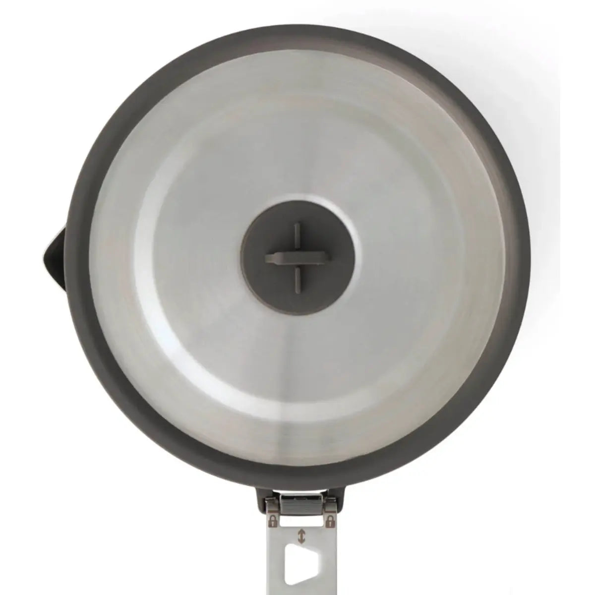 Compatible with induction stoves, radiant electric stoves and gas stoves for ultimate flexibility