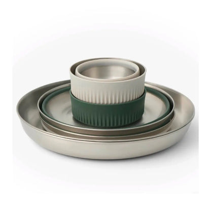 Includes two Detour large bowls, two plates and two mugs (perfect for 2 people)