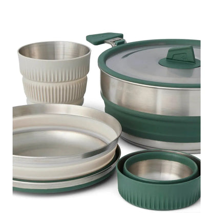 Includes 3L pot, two large bowls and two mugs – perfectly packable and ideal for you and your travel buddy