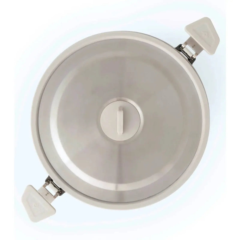 Dual Click-Safe handles allow you to securely hold, carry or pour from the pot, and can be reversed to secure the lid/contents for transport