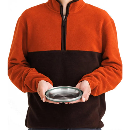 Designed to stack once collapsed, the silicone rubber insert in the base means the bowls will not slide or rattle during transport