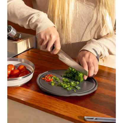Versatile, all-round kitchen knife makes food prep quicker, safer and more enjoyable