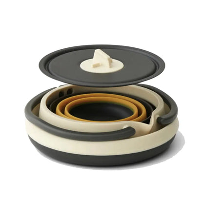 Includes a collapsible 1.1L Kettle and 2 x Collapsible cups