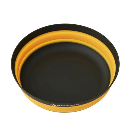 Base and rim utilize durable glass-reinforced nylon 66, sidewalls are made of food-grade silicone rubber