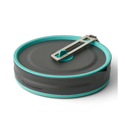 Click-Safe handle locks securely for use and holds the lid and contents for transport