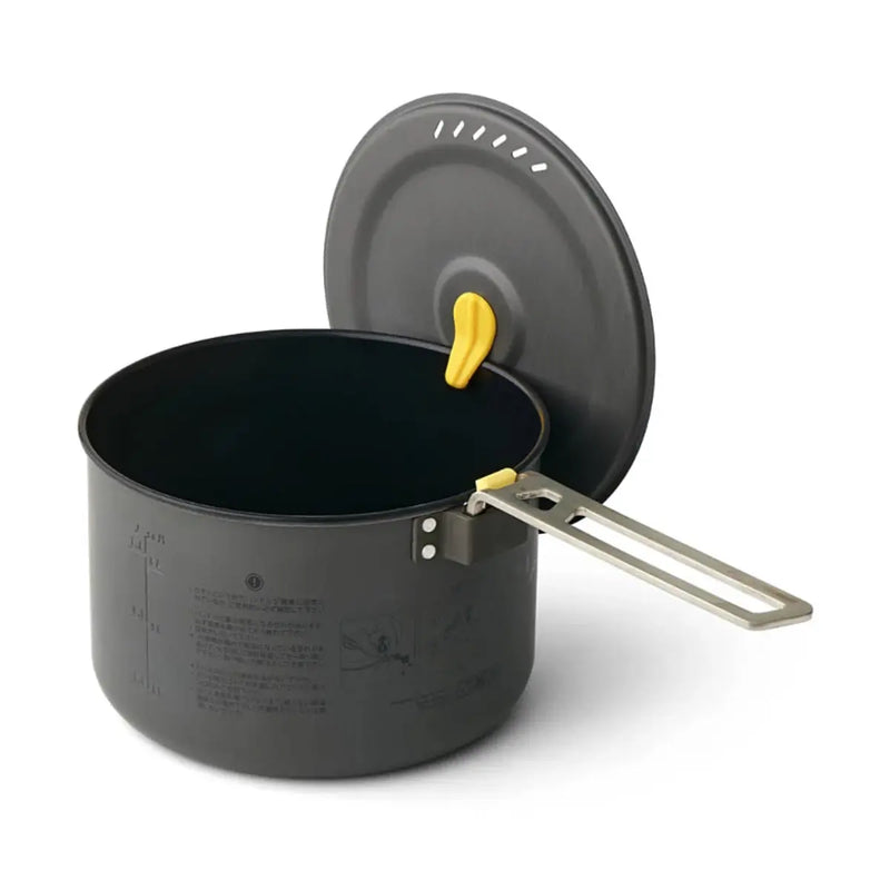 Lid features an easy to hold grip and a silicone rubber patent pending LidKeep to conveniently clip the lid to the rim of the pot