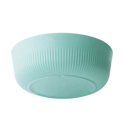 Cool-Grip sidewalls allow you to hold the bowl securely, no matter how hot the contents are