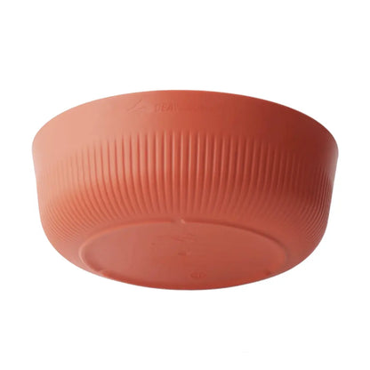 Cool-Grip sidewalls allow you to hold the bowl securely, no matter how hot the contents are