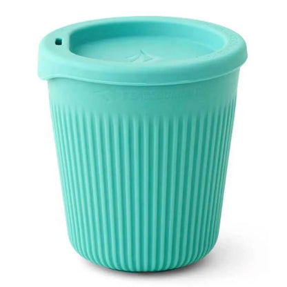 Cool-Grip sidewalls allow you to hold the bowl and cup securely, no matter how hot the contents are