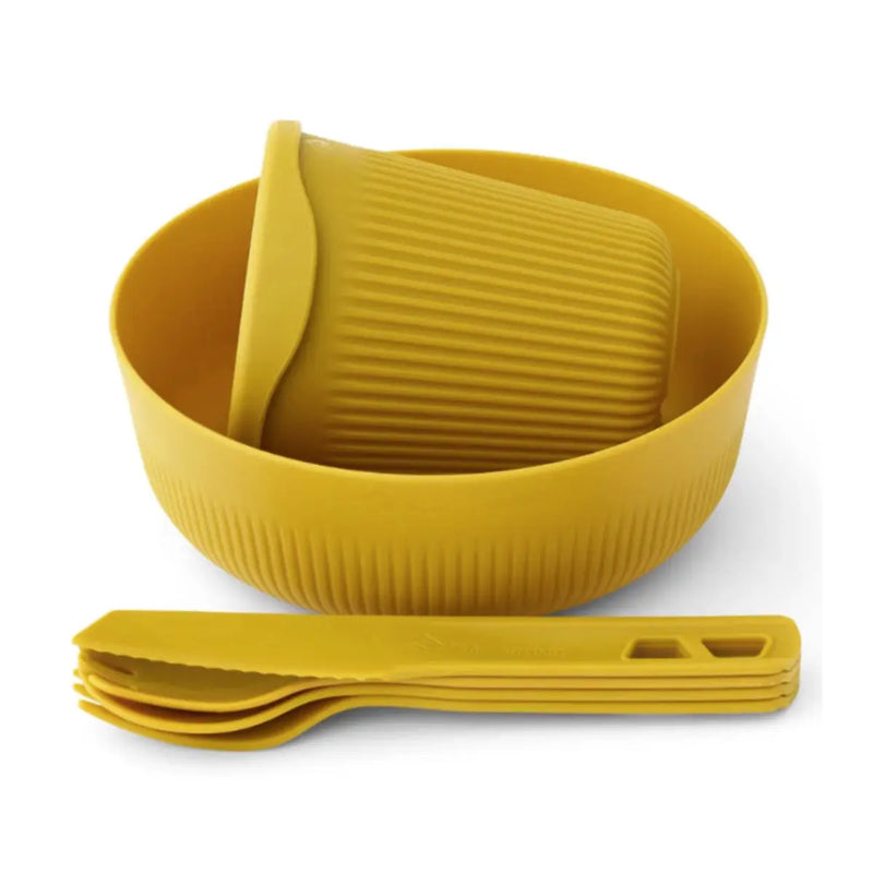 Includes: Medium Bowl, Cup, Knife, Spork, Spoon and Fork