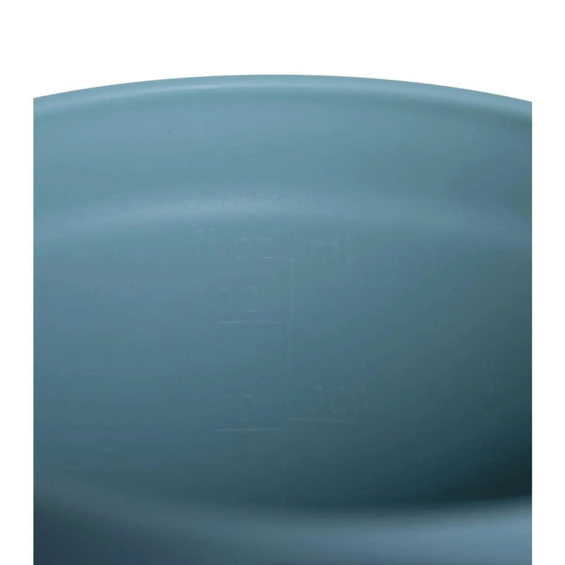 Volume scale clearly moulded into inside of mug for easy measuring