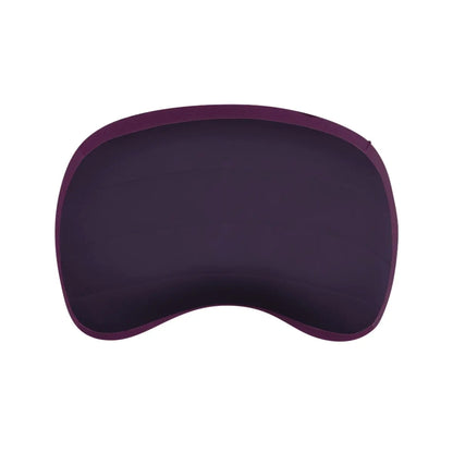 Curved internal baffles create contours that cradle your head