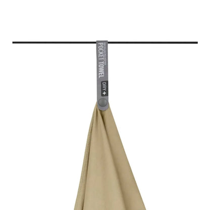 Easy drying: Convenient snap-on hang loop