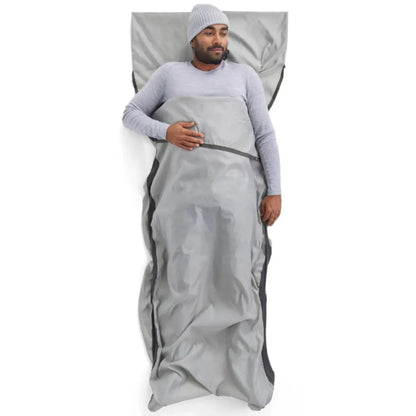 Hollow-core Thermolite® Pro fibres create a warmth-trapping layer around you, enhanced by infra red absorbing ceramic pigments