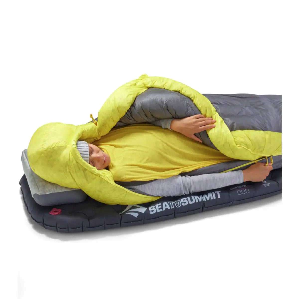 YKK #5 zippers with zipper plow provide reliable, snag-free operation