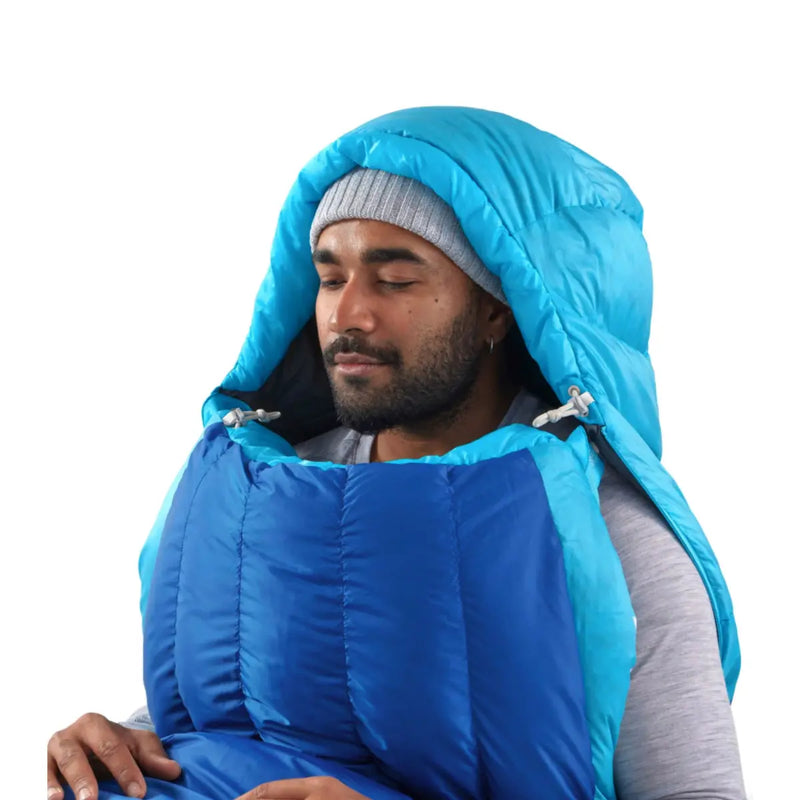 Fitted hood with generous room