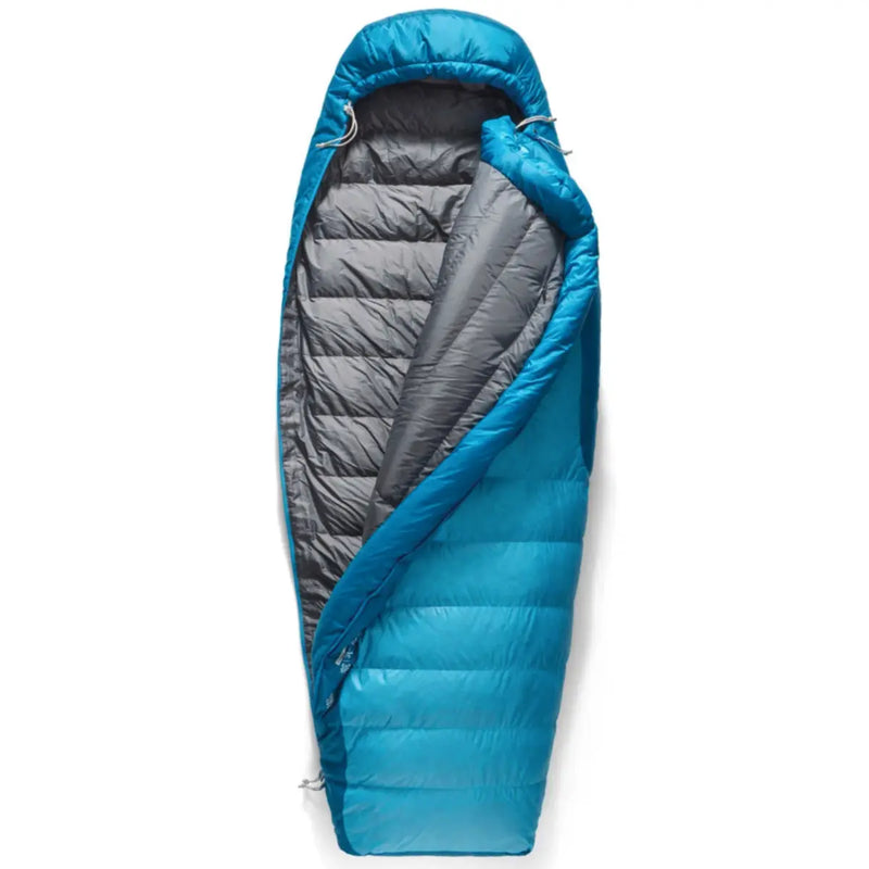 Vertical chest and horizontal chest baffles in lower half and base