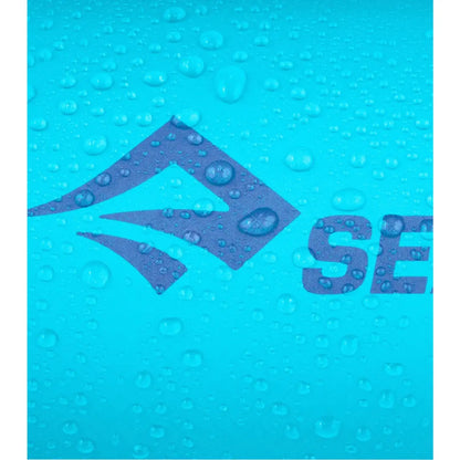 Water-resistant, bluesign® APPROVED Ultra-Sil 30D Nylon fabric with a PFC-free DWR finish