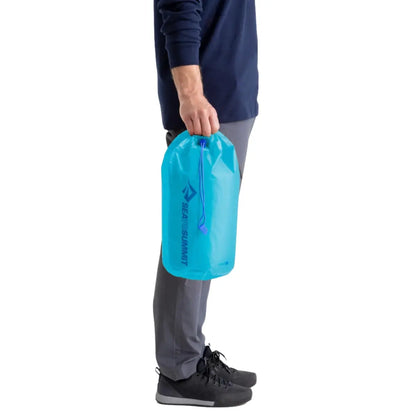 Ultralight and super-strong, bluesign® APPROVED Ultra-Sil 30D Cordura® nylon fabric has a 2000mm hydrostatic head