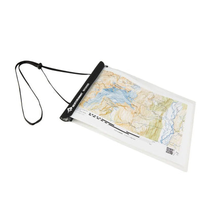 Watertight roll top closure to keep your map protected from the elements