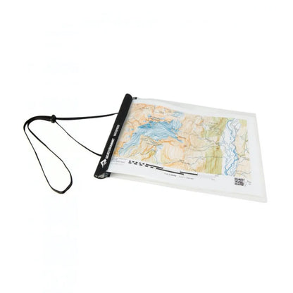 Watertight roll top closure to keep your map protected from the elements