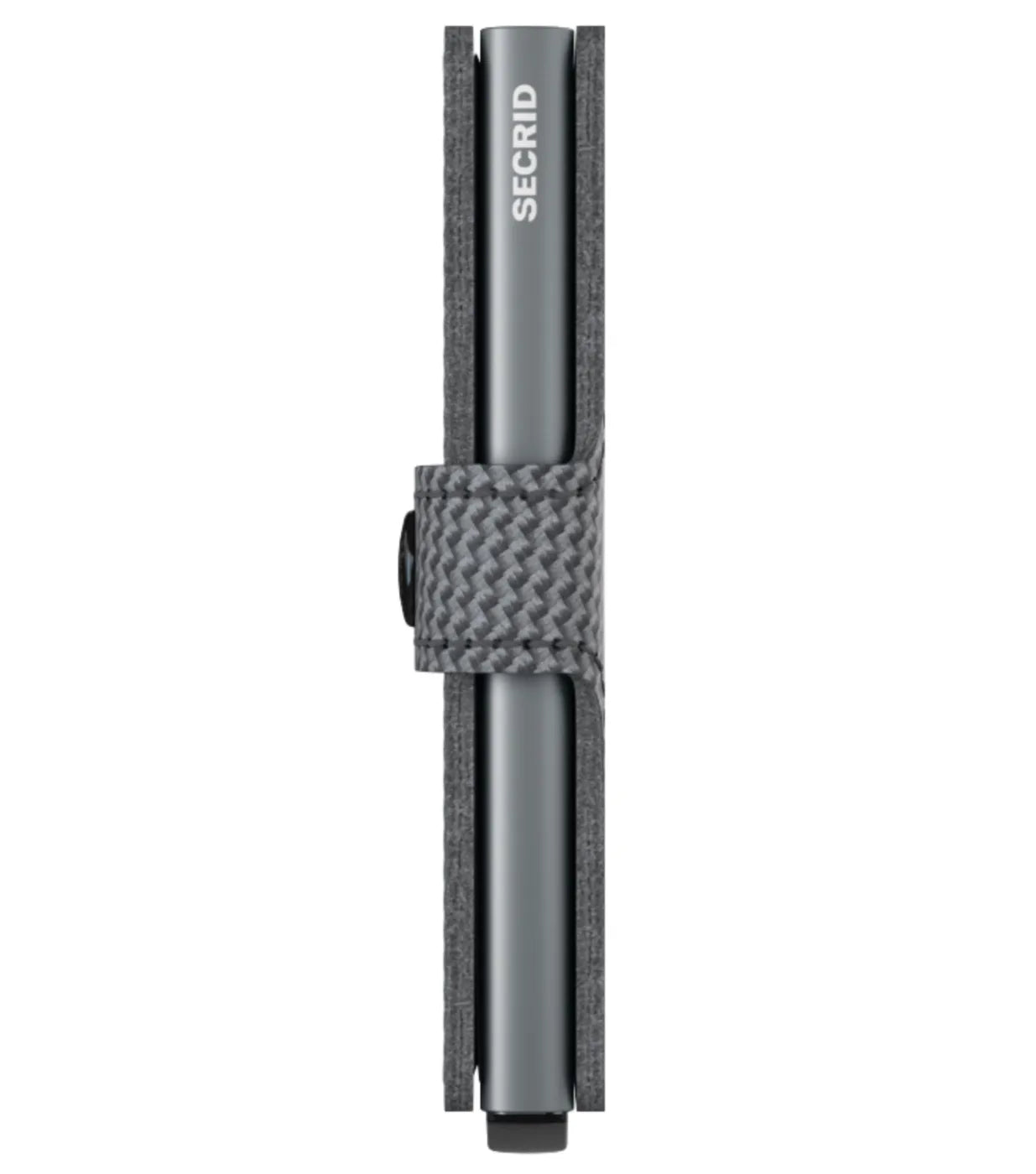 Features press stud closure