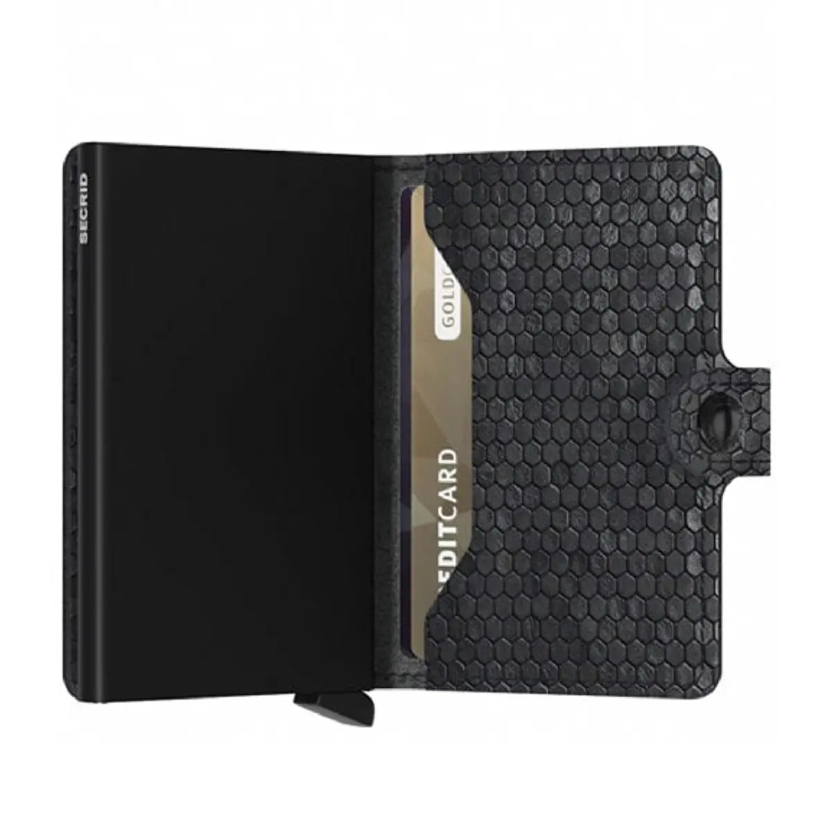 Features press stud closure