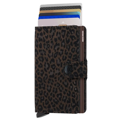 Mechanism inside slightly separates your cards, preventing damage to chips and magnetic strips