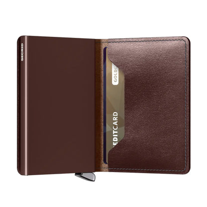 Includes interior pockets for holding 6 extra cards, notes, receipts, business cards