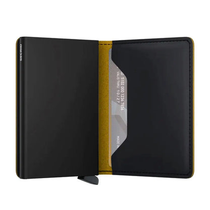 Protects cards against unwanted readings of Radio Frequency Identification technology