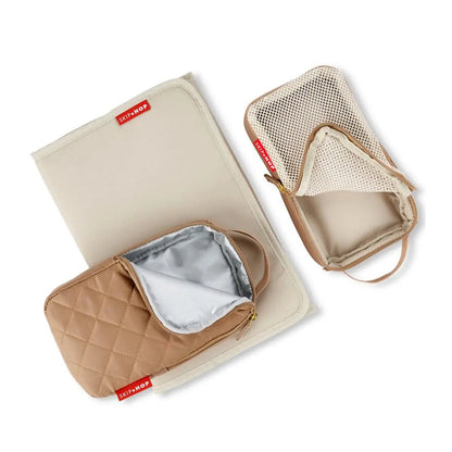 Multi-purpose mesh cube for clothing and snacks