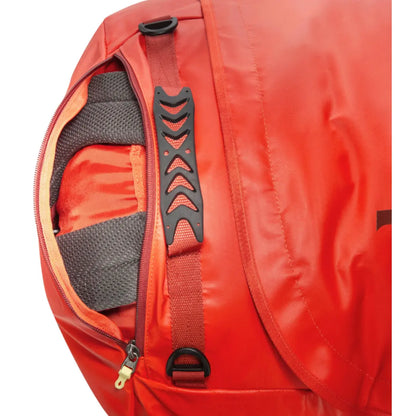 Shoulder straps stow when not in use