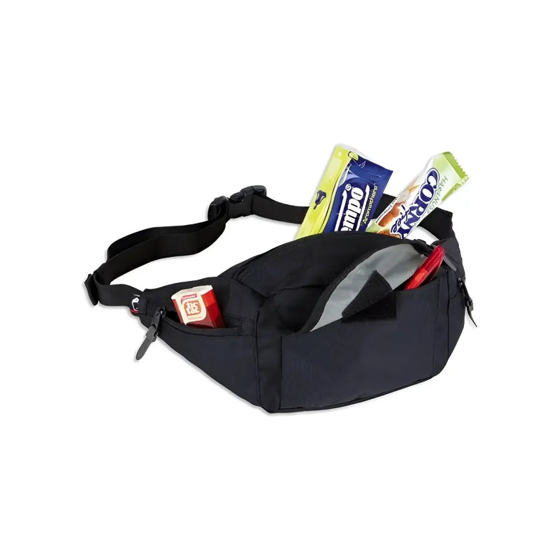 Zipped main compartment