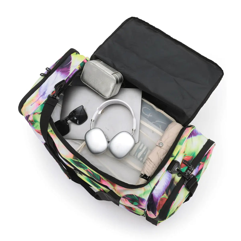 Large main compartment